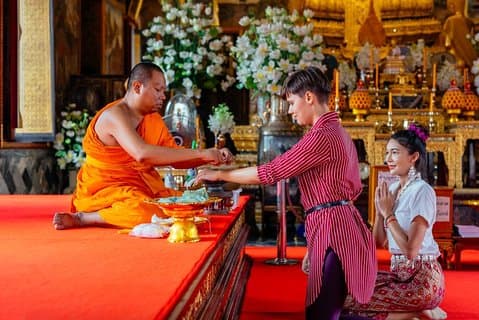 Schatten van Bangkok: privétour boeddhisme en monniken