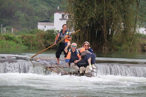 Halve dag Yangshuo Yulong bamboeboot & Platteland kort wandelen Privé dagtocht