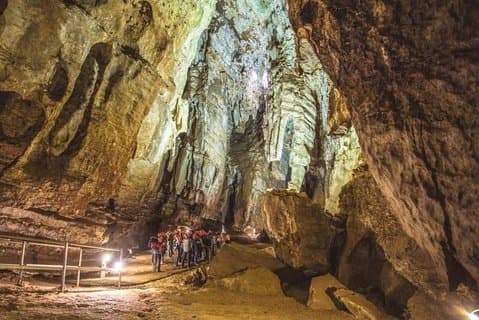 Wonder caves with Sterkfontein Caves