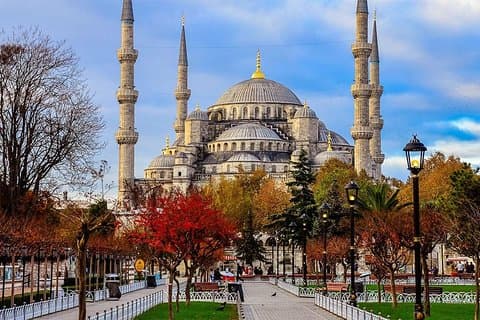 イスタンブール旧市街ツアー：アヤソフィア、トプカピ宮殿、ブルーモスクのグランドバザール