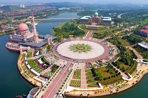 Malaysia’s Administrative Capital Putrajaya City Tour