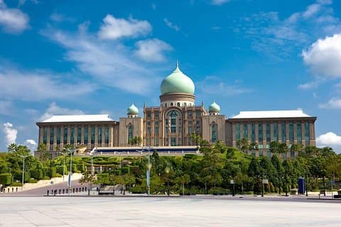 Half-Day Putrajaya City Tour