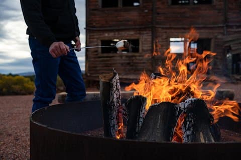 Tournée des S'mores et des étoiles de feu de camp à Kanab