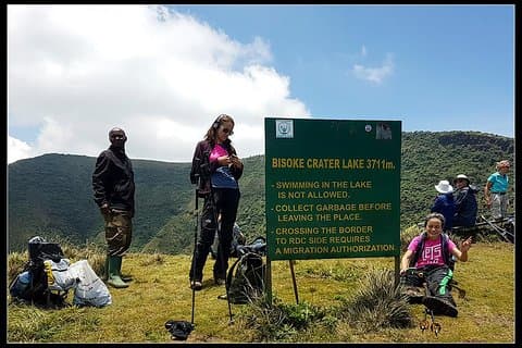 3 dagers Rwanda med Bisoke Hike, Twin Lakes og biavl