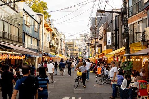 Asakusa Punti salienti: Tour di Street Food Crawl (7+ morsi locali)