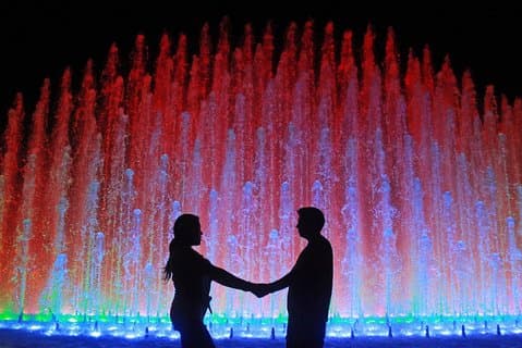 エクスカーション ナイト ツアー: 踊る噴水
