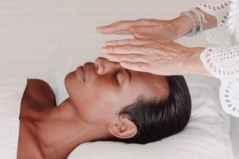 Privat Reiki - Chakra Balanseringssesjon ved CCs Hideaway