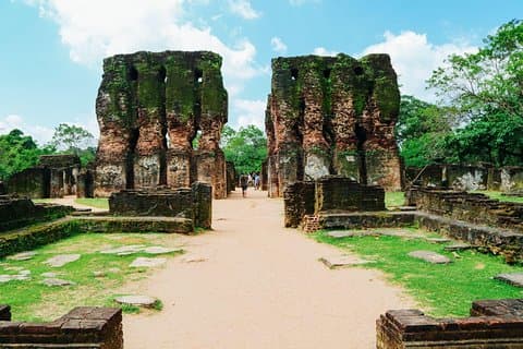 Privat dagstur till Sigiriya rock och Polonnaruw-ruinerna