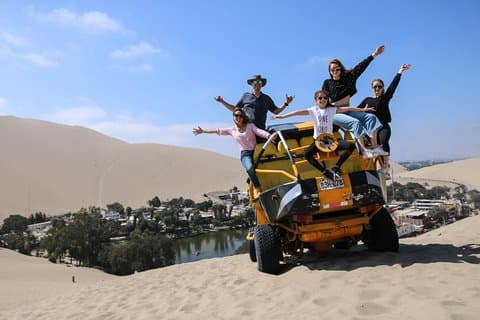 2D/1N Private Tour: Ballestas, Paracas, Vineyard & Huacachina