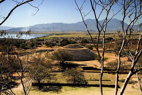 Antiguos Guachimontones : Enigma de las pirámides circulares de México