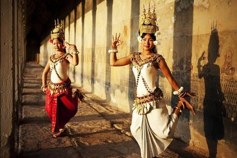Il tour della guida privata di 5 giorni Phnom Penh a Siem Reap includeva il volo nazionale