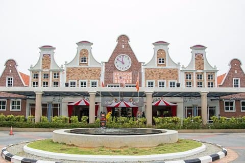 Malacca Hotels to Kuala Lumpur Hotels (one-way)