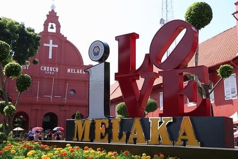 Malacca City Hotels to Kuala Lumpur Airport 1-way Transfer