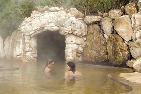 Peninsula Hot Springs and Beach Boxes Day Trip from Melbourne