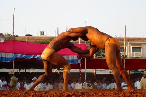 Wrestling i Delhi på privata Akhada