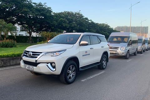 TRANSFERT PRIVÉ ENTRE HANOI ville et HALONG BAY ou HALONG VILLE