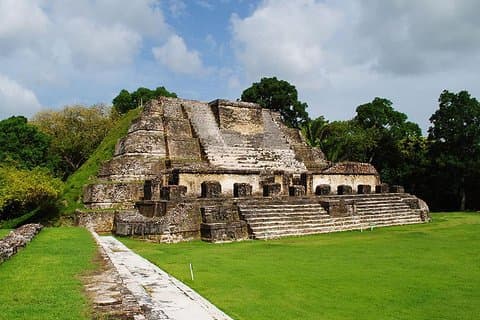 Tubulação de caverna privada e Altun Ha