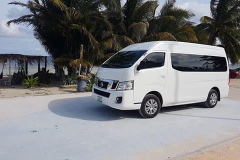 Hin- und Rücktransfer vom Flughafen Cancun nach Tulum