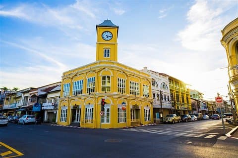 Phuket Sightseeing with The Insider Guide Tour
