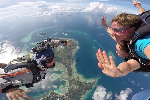 Skydive Fiji Legend 13000ft Tandem Jump (60 secondes de chute libre)