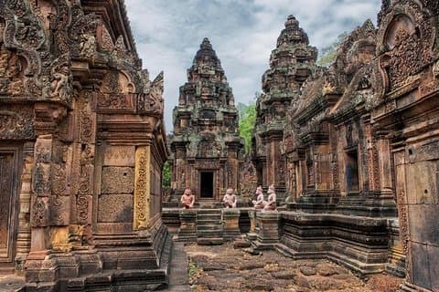 Grand Tour og Banteay Srei Group Tour