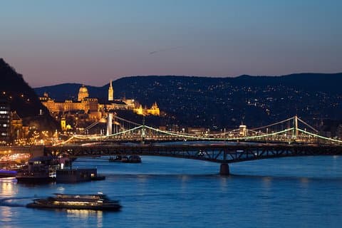 Budapest Essentielle Walk&Food Verkostung
