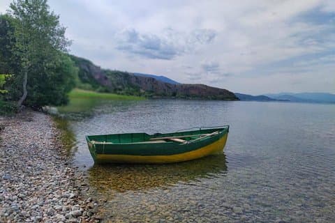 Tour de Pogradec et autour du lac d'Ohrid