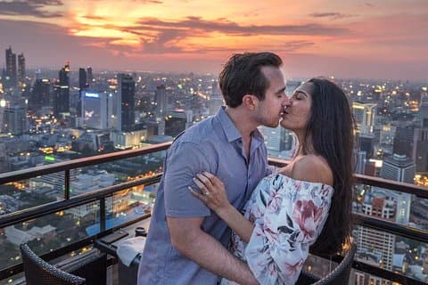 Private Photo Session with a Local Photographer in Bangkok