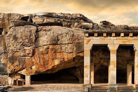 Private Full-Day Khandagiri, Udayagiri, & Dhauli Buddhist Site Tour from Bhubaneswar