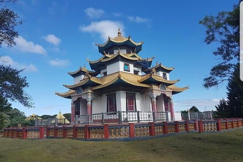 City Tour Private Buddhist Temple and Rafting leaves Poa by Mercosul Transportation