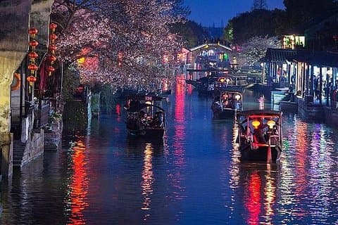 Xitang Water Town Private Night Tour from Shanghai with Dinner Option