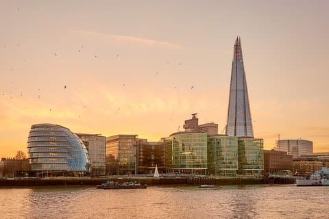 Quattro secoli di intrattenimento nella South Bank di Londra: un tour audio autoguidato