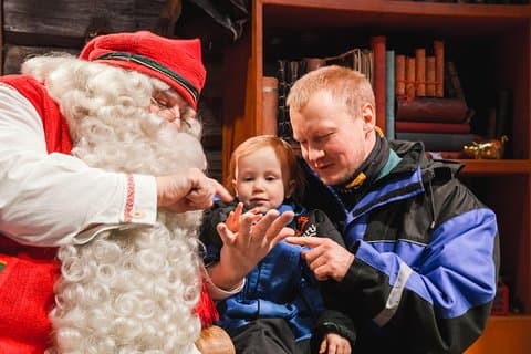 Arctic Delight - Santa's Village, Schneemobil und Rentierfarm