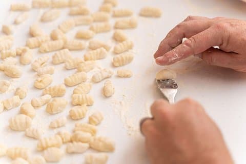 Pasta & Tiramisu Class at a Local's Home in Rome