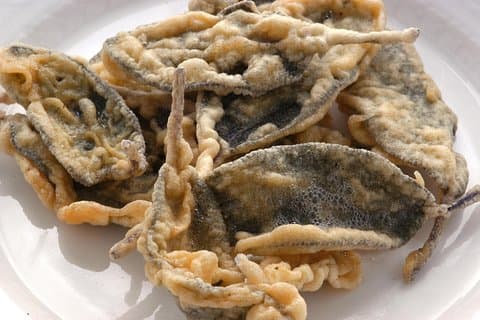 モンセラートの地元の家での料理デモ付きの食事体験
