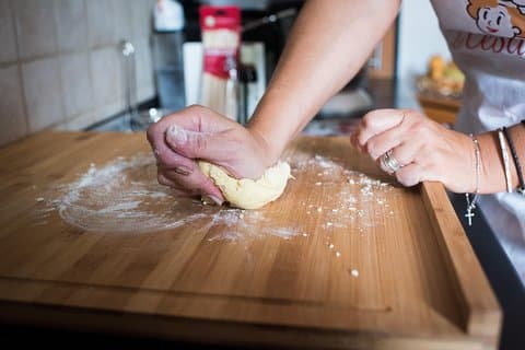 Private Pasta & Tiramisu Class at a Cesarina's home with tasting in Maranello