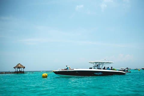 Boat rental all day in Cartagena