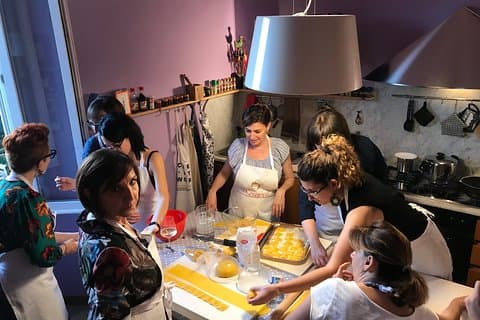 Ravioli, Pasta e Tiramisu Class at a Local's Home em Perugia