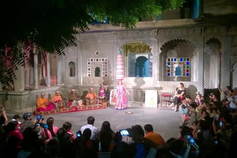 Excursão de show de dança em Udaipur