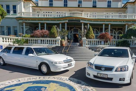 Blue Mountains Limousine Airport to Blue Mountains transfer