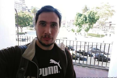 Leo Walking Tours Buenos Aires (San Telmo - La Boca)