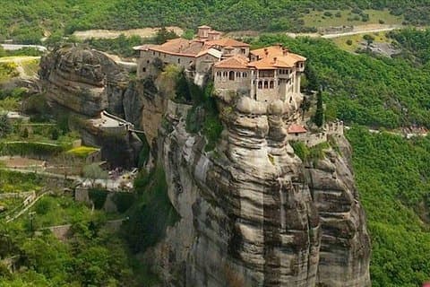 2 daagse privétour naar Amazing Delphi & Meteora