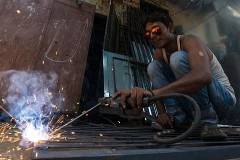 Dharavi bortom slummen: Inuti Mumbais informella ekonomi