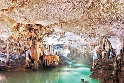 Private Jeita Grotto, Dog River Inscriptions & Byblos Tour
