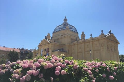 Private Transfer van München naar Zagreb met 2h of Sightseeing