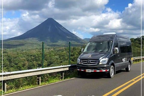 Transporte compartilhado de Monteverde para San Jose
