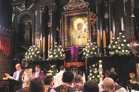 From Krakow: Black Madonna of Czestochowa Sanctuary - Guided Tour