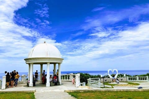 N112 Northeast Day Tour (South Yaki Rock Fulong Sanjiaojiao Beiguan Haichao Park Burang Coffee Castle) (10h)