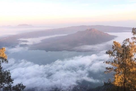 Privat fottur Mt Abang