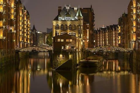 ハンブルク倉庫地区とハーフェンシティツアー